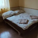 Szabo Pince Vendeghaz Apartment *