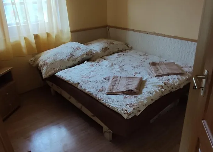 Szabo Pince Vendeghaz 아파트 *