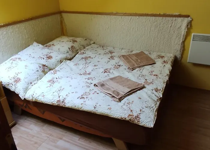 Szabo Pince Vendeghaz アパート バラトネデリッチ