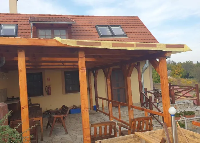 Szabo Pince Vendeghaz